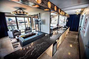 FOUND:RE Balcony King Suite